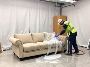 Чистота «на колесах»: удобство и эффективность выездной химчистки мебели